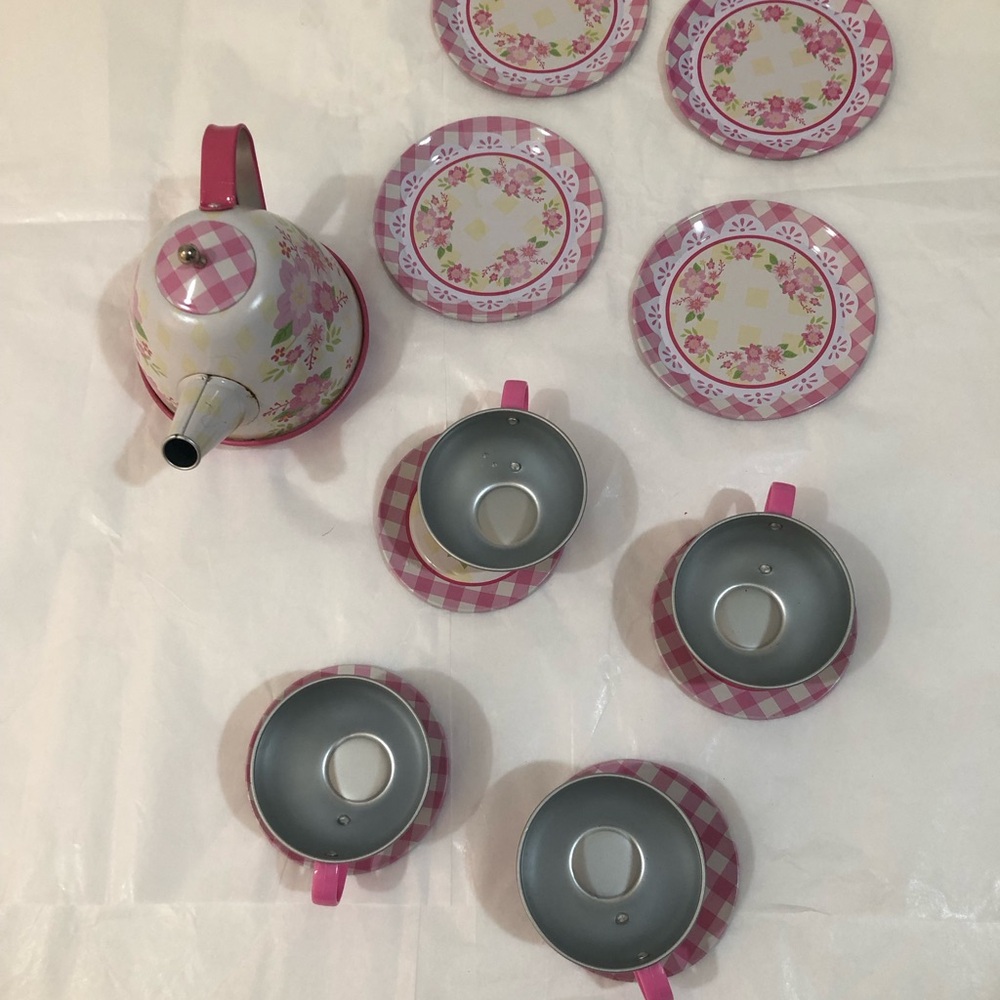 Doll/ child Tea set